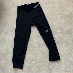 nike cropped leggings